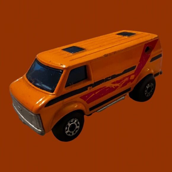 Vintage 1979 MATCHBOX CHEVY VAN CAR N.68  Orange & Red Made In England - Picture 1 of 5